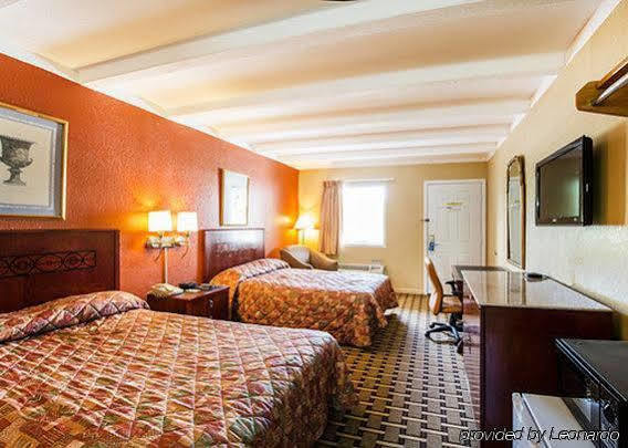 纳什维尔机场罗德威旅馆酒店 外观 照片